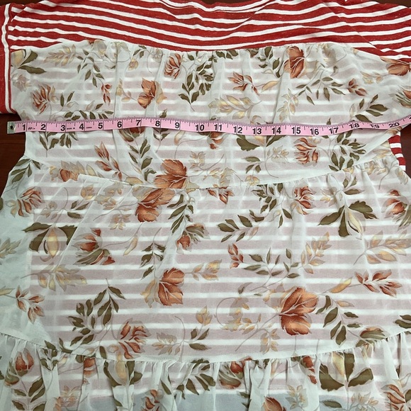 Umgee High/Low Top Red Striped Front Floral Sheer Back Blouse Women’s Size Small - Picture 5 of 11